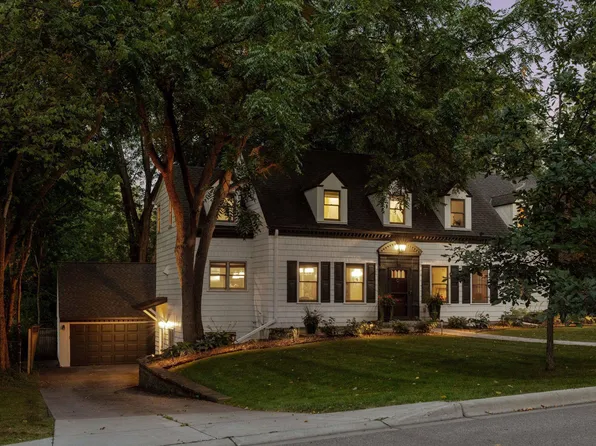 225 Interlachen Rd, Hopkins, MN 55343