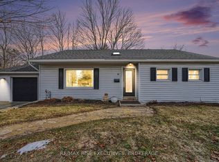 41 Wilson St E, Perth, ON K7H 1L7