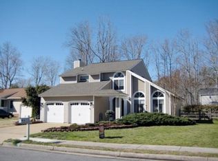 205 Admiral Ct, Hampton, VA 23669