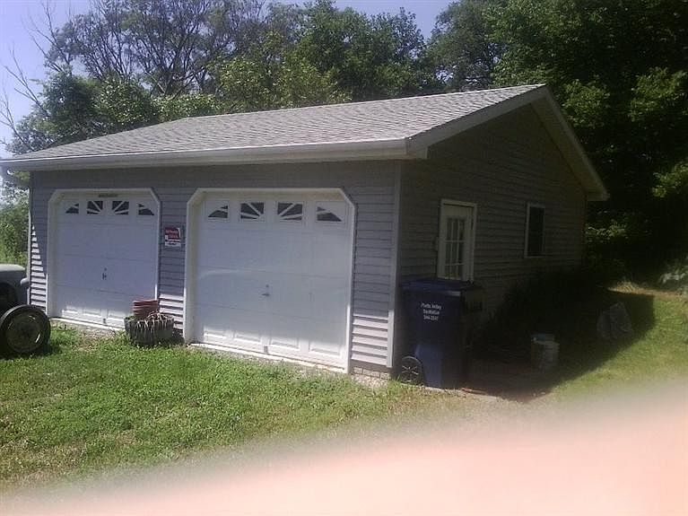 2nd image of 1020 County Road C