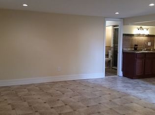 28 Fox Rd, Edison, NJ 08817