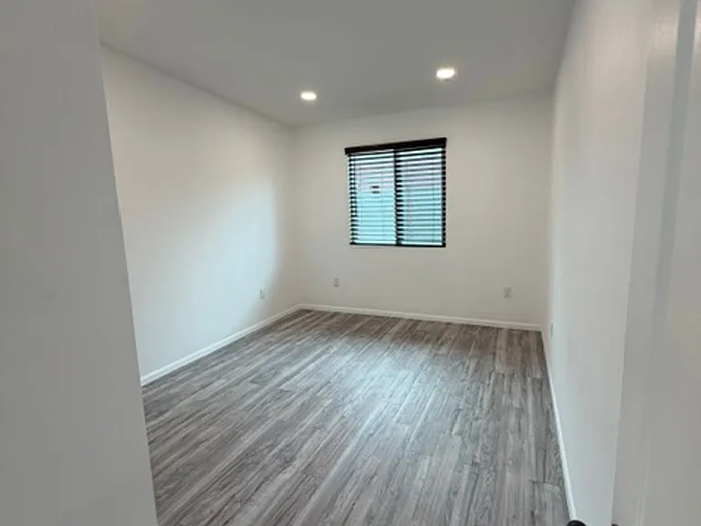 2538 W California St — Photo 1