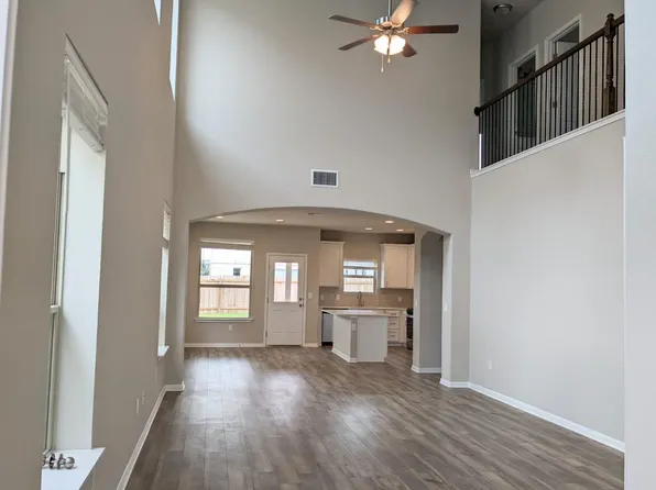 112 Manassas Dr, Leander, TX 78641