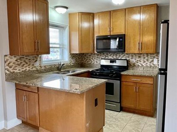 301 Bluff Ave APT 3W