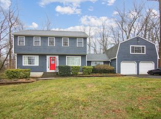 9 Woodsend Ave, Shelton, CT 06484
