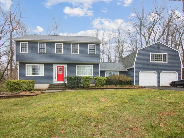 9 Woodsend Avenue, Shelton, CT 06484