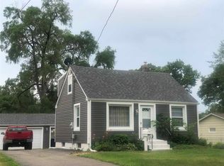 313 Pennsylvania Ave, Loves Park, IL 61111