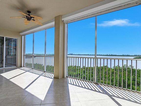 2nd image of 269 Vintage Bay Dr Unit 26