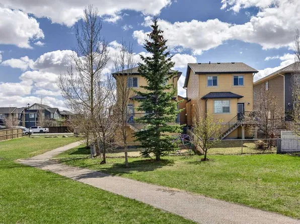 106 S Sagewood Dr SW, Airdrie, AB T4B 2P1