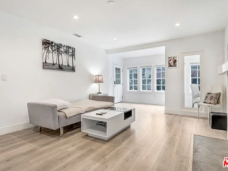 6145 Carlos Ave — Photo 5
