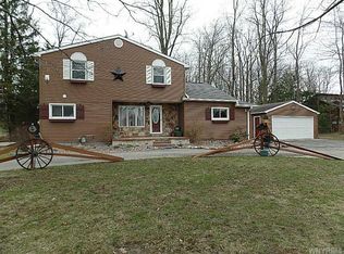 1951 Transit Rd, Elma, NY 14059