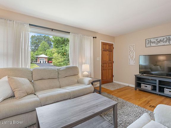 4th image of 3311 Willow Way