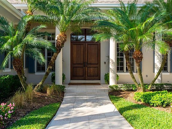 3rd image of 535 White Pelican Cir