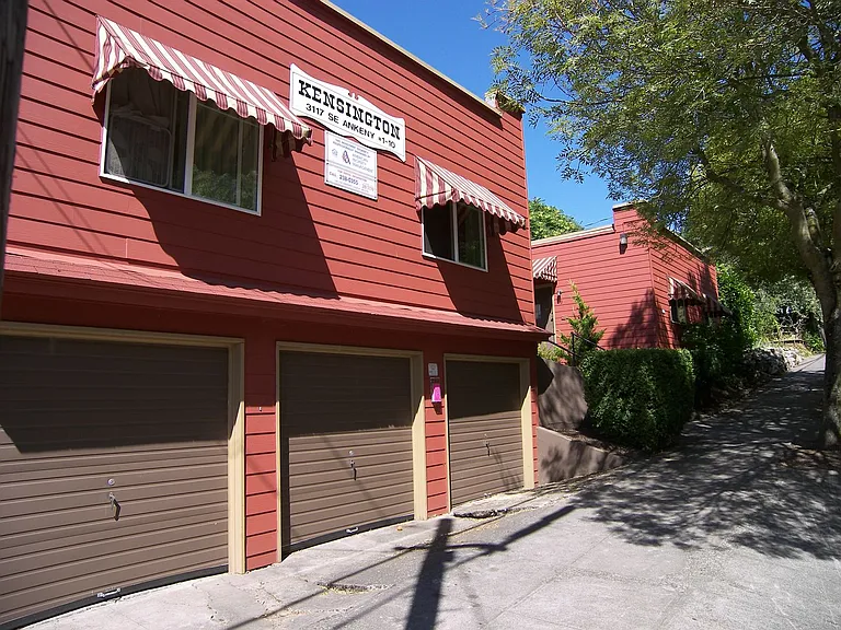 3117 SE Ankeny St #1-10 — Photo 3