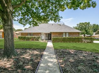 2942 Tumbleweed Ct, Grapevine, TX 76051