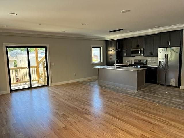 1st image of 647 N 5th St #2