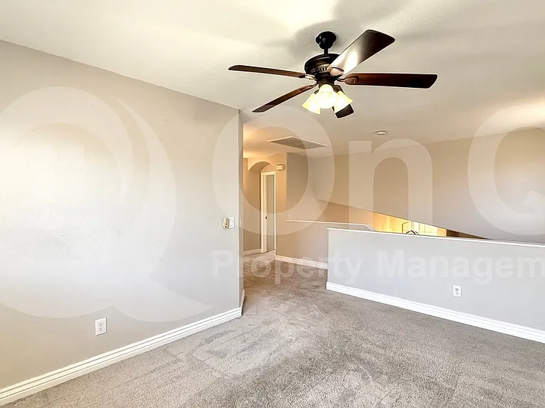 1733 E Harrison St — Photo 11