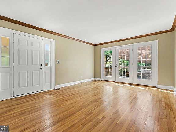 4th image of 5089 Fairmont Rd SE