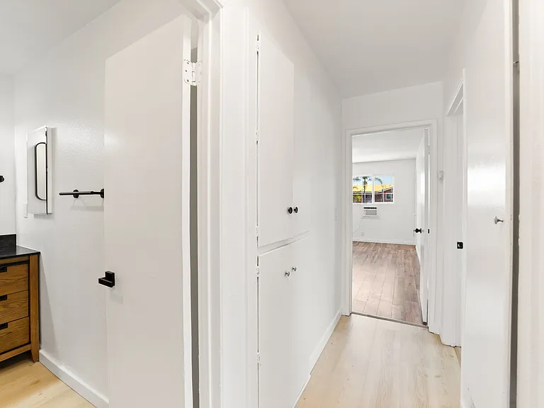1017 Oxford Dr #D — Photo 19