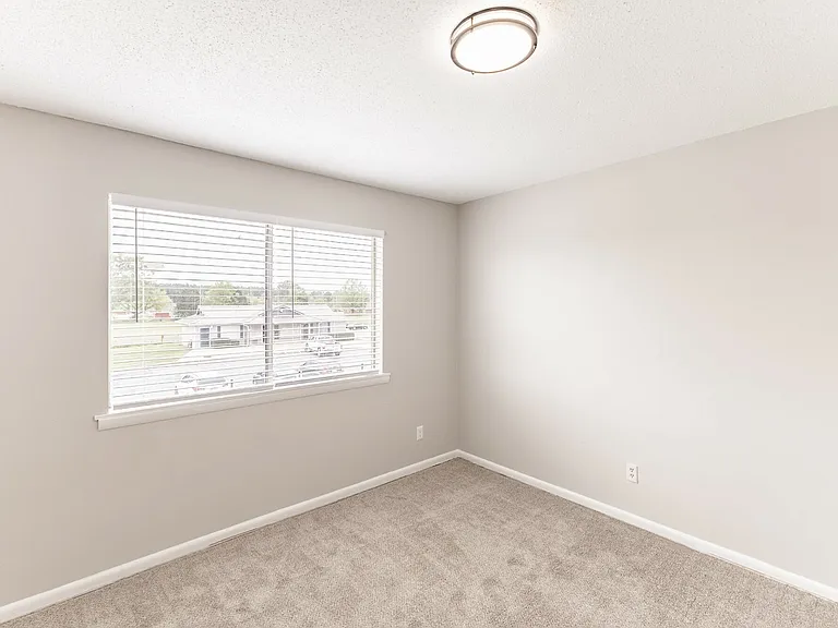 Beltline Villas Apartments — Photo 15