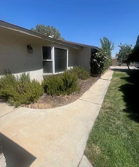 18268 Verano St — Photo 3