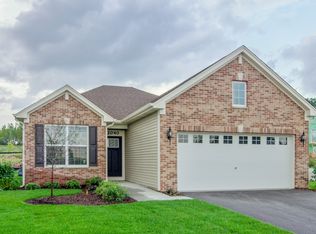 2040 Azure Ln, Algonquin, IL 60102