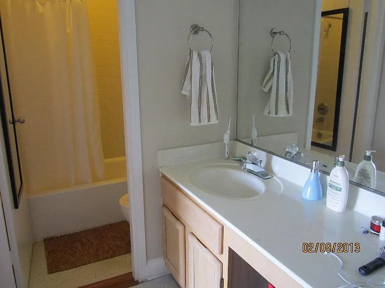 200 N Dearborn St #4002 — Photo 5