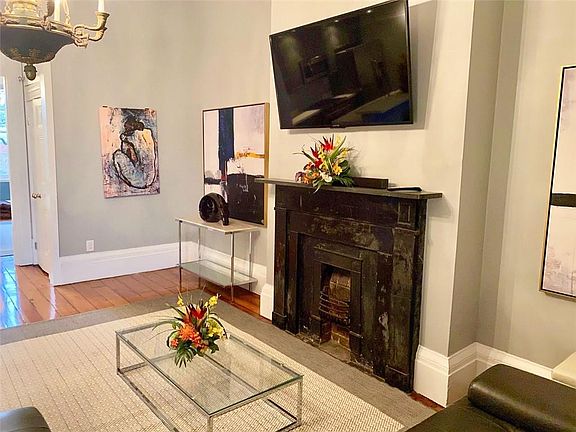 5th image of 604 Esplanade Ave #103