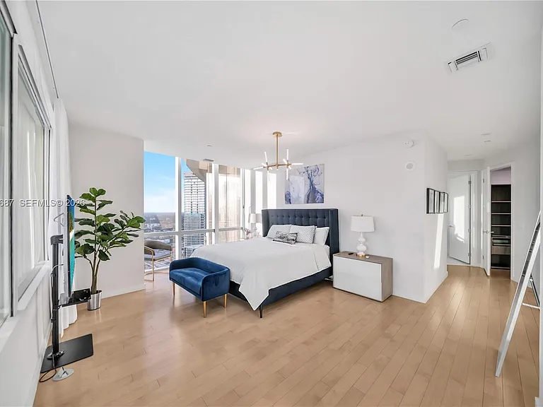 851 NE 1st Ave #Penthouse 4612 — Photo 13