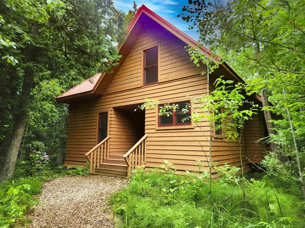 37385 Jordan Ln, Bayfield, WI 54814