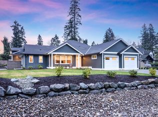 8968 Henderson Ave, Comox Valley, BC V9J 1A6