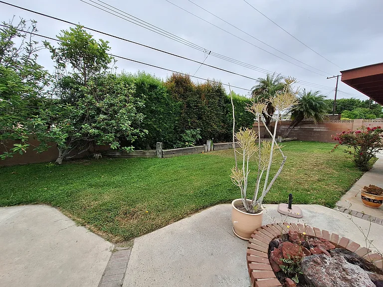 2822 E Alden Pl — Photo 12