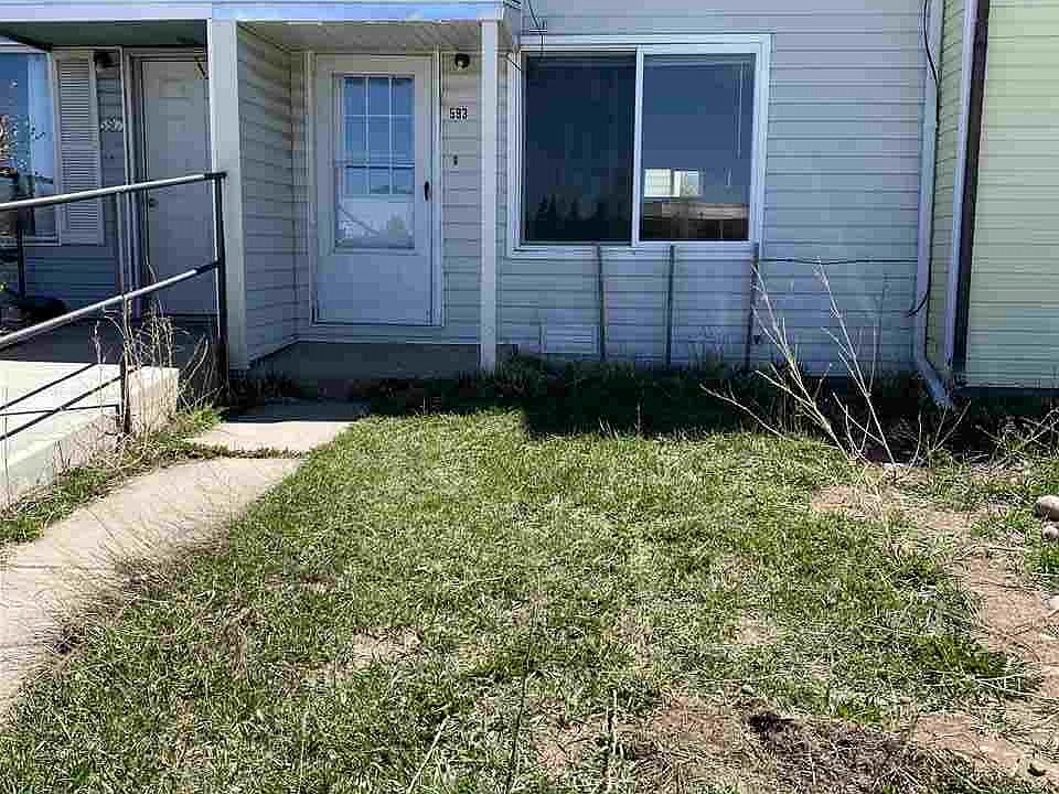 1st image of 593 River Bend Dr