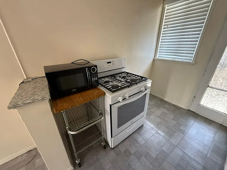 4621-4623 N Banner Dr — Photo 17