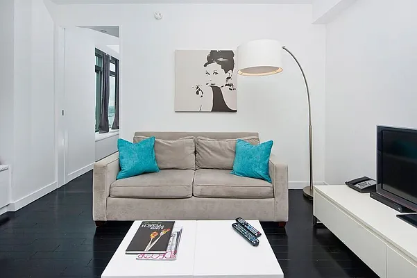 Rented by Prodigy Network | media 48