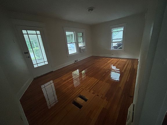 3rd image of 39 Sagamore Ave #1