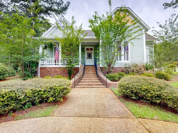 1852 E Roy Parker Rd, Ozark, AL 36360