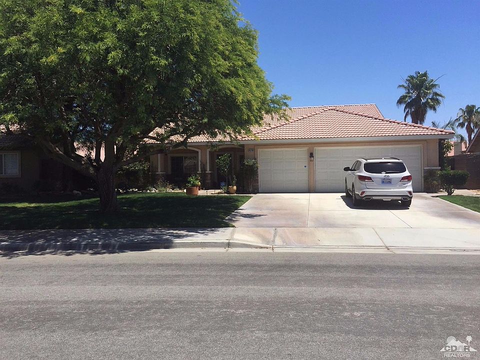 2nd image of 45190 Birchcrest Cir