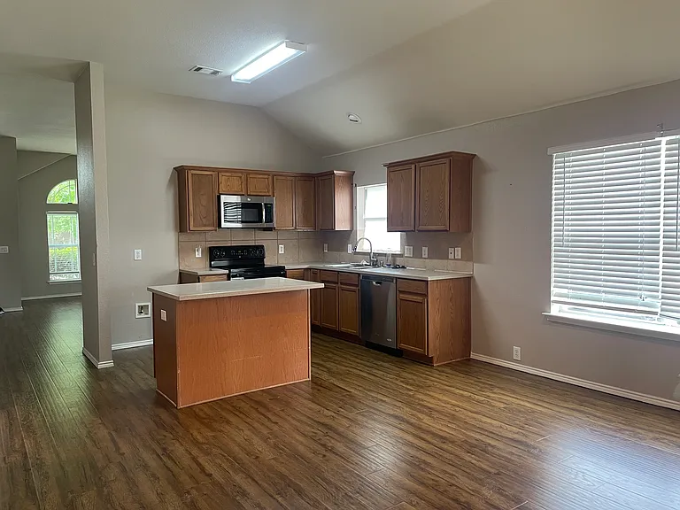 8748 Sagebrush Trl — Photo 10