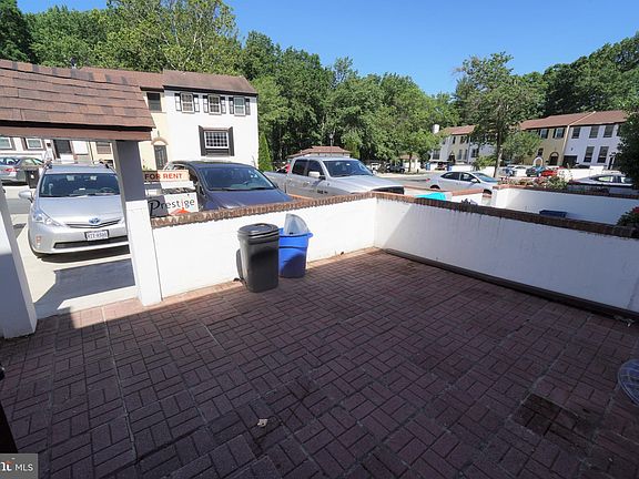 2nd image of 2927 Espana Ct