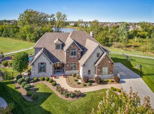 11105 Riverside Dr, Frankfort, IL 60423