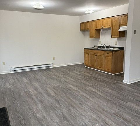 4th image of 17515 Bruno Ln