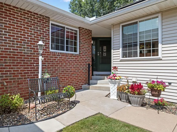 3641 Auger Ave, White Bear Lake, MN 55110