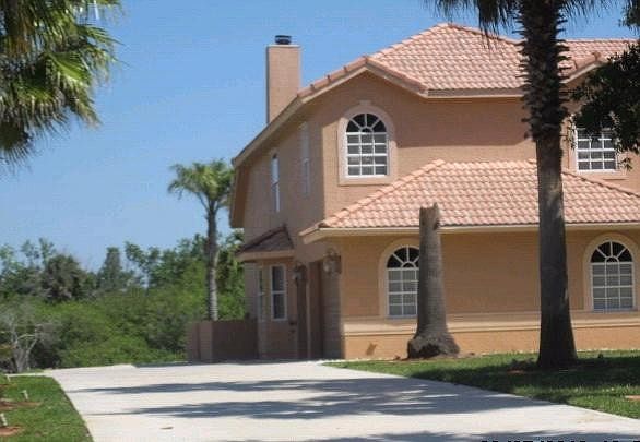 2nd image of 2716 SE Eagle Dr