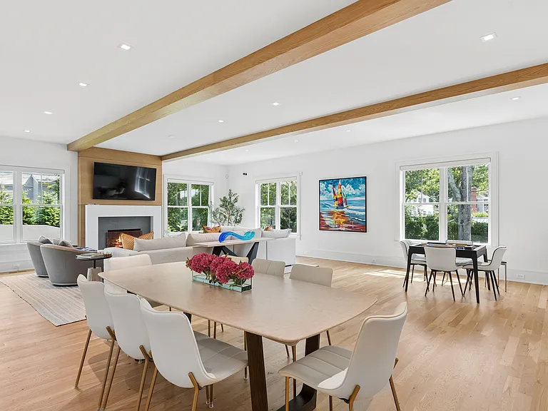 44 Lake Dr — Photo 6