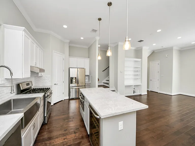 1716 Stuart St — Photo 20