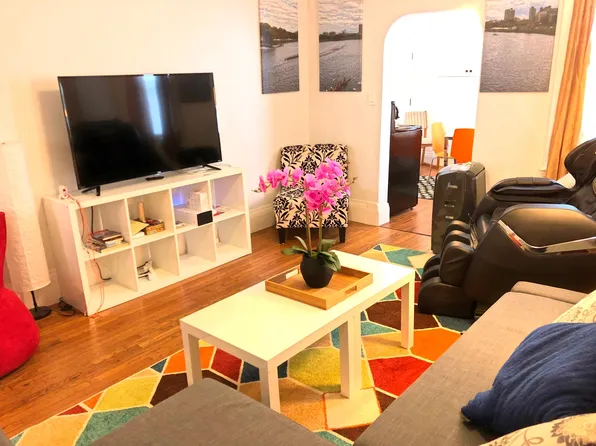 37 Telegraph St APT 1, Boston, MA 02127