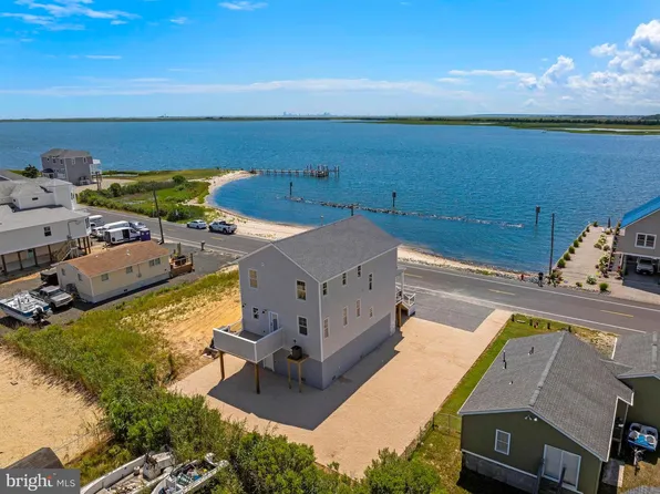 1131 S Green St, Tuckerton, NJ 08087