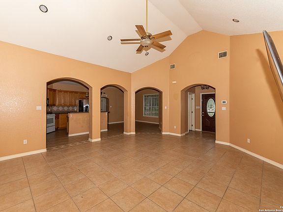 4th image of 125 O'Malley Ln