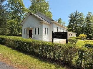 1142 Apple Rd, Quakertown, PA 18951